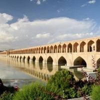 تحلیل سی و سه پل اصفهان