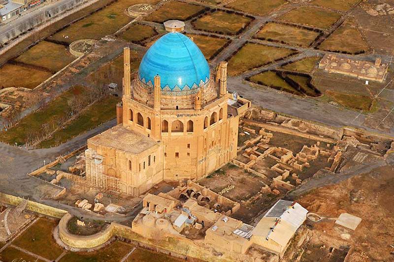 تحلیل سبک معماری آذری