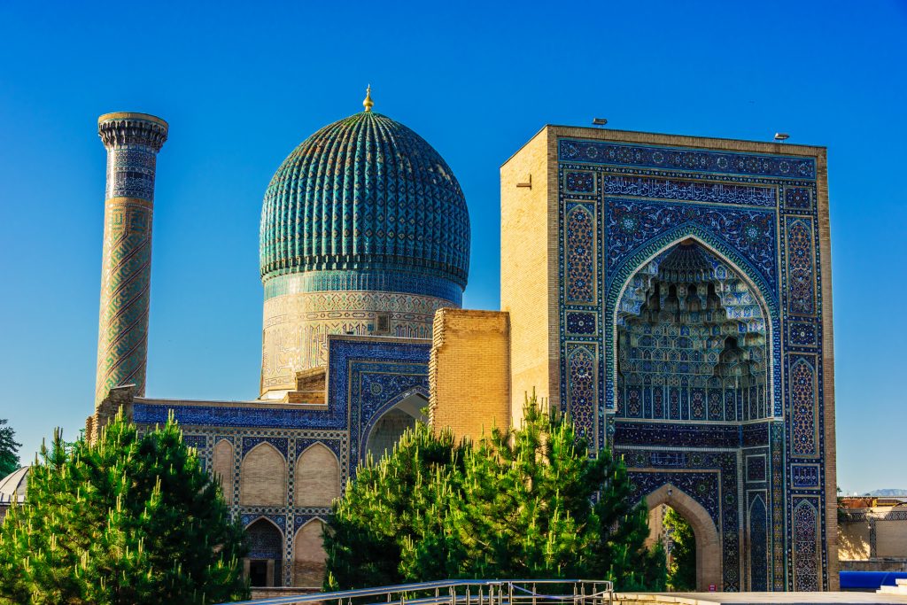 تحلیل سبک معماری آذری