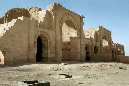 تحلیل سبک معماری اشکانیان