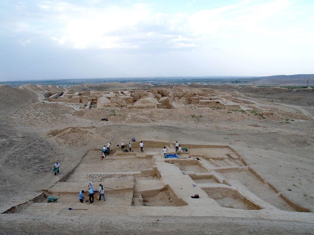 تحلیل سبک معماری اشکانیان